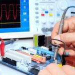 Simulation of Electronic Circuits by Proteus in Arabic